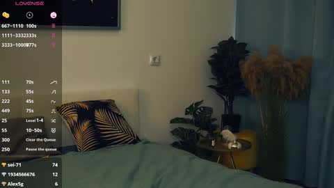 Yui online show from 02.23.25