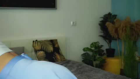 Snapshot of coventinaashfield chatting on 03.11.25 Yui online show from 03.11.25