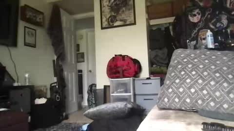 Snapshot of cowgirlcaitlin chatting on 10.10.25 Bayleecaitlin online show from 10.10.25