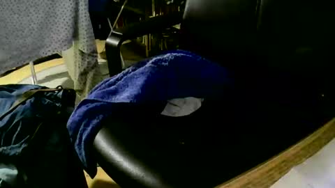 Snapshot of coyote017 chatting on 01.22.25 coyote017 online show from 01.22.25