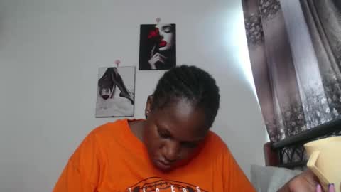 Erykah online show from 10.31.25