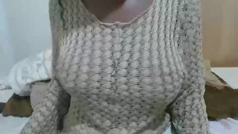 Snapshot of cozyher chatting on 11.10.25 Cossy online show from 11.10.25