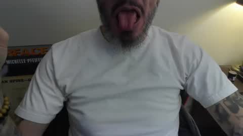 Snapshot of cpl_inlove chatting on 01.05.25 cpl_inlove online show from 01.05.25