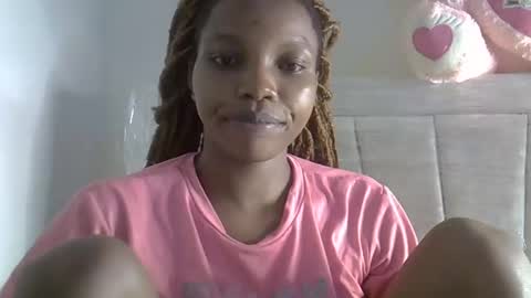 Snapshot of craizybitch chatting on 02.23.25 craizybitch online show from 02.23.25