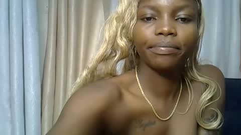 Snapshot of craizybitch chatting on 03.07.26 craizybitch online show from 03.07.26