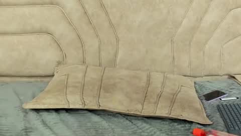 Snapshot of crazy__megan chatting on 12.05.25 megan online show from 12.05.25