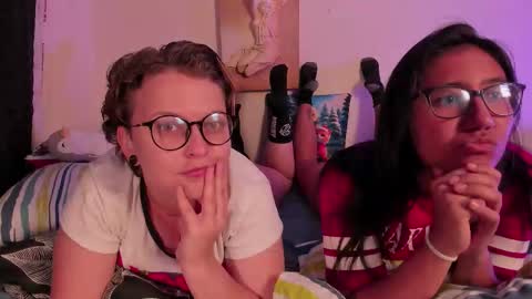 Snapshot of crazy_cakes_ chatting on 11.26.25 Lexie Rose online show from 11.26.25