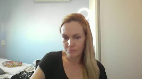 Anny online show from 03.24.26