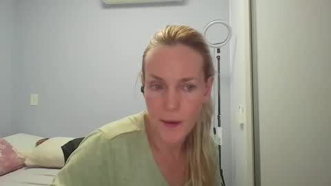 Anny online show from 04.27.26