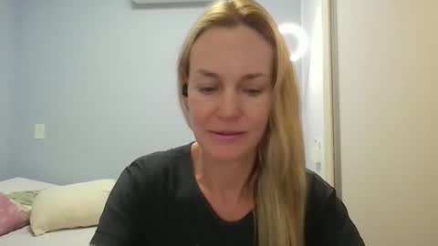 Anny online show from 04.27.26