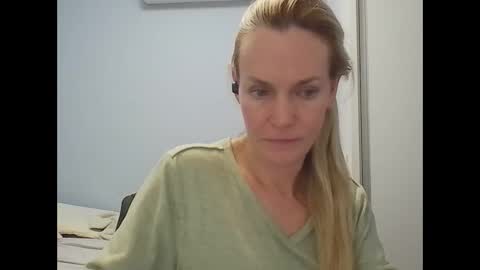Anny online show from 04.29.26