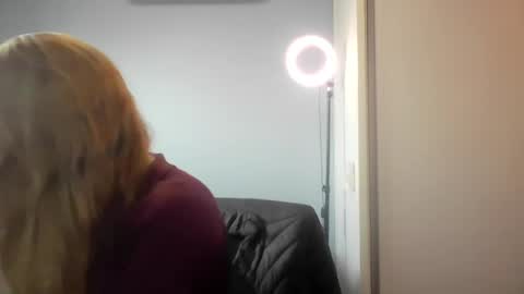 Anny online show from 08.03.26