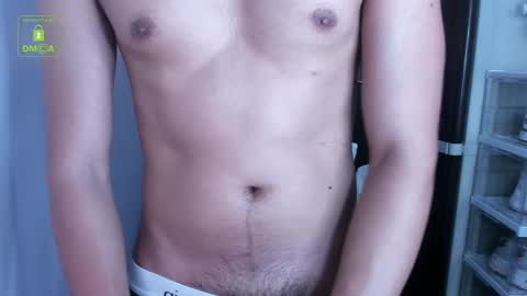 Snapshot of crazyasiancum chatting on 12.08.24 Zion online show from 12.08.24