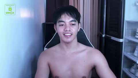 Snapshot of crazyasiancum chatting on 12.14.24 Zion online show from 12.14.24