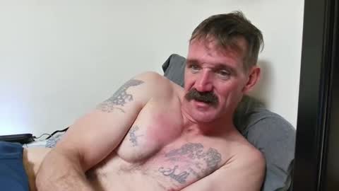 Snapshot of crazycouple1112 chatting on 11.19.25 crazycouple1112 online show from 11.19.25