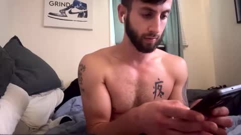 Snapshot of crazydill28 chatting on 09.14.25 crazydill28 online show from 09.14.25