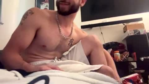 Snapshot of crazydill28 chatting on 09.19.25 crazydill28 online show from 09.19.25