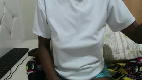 Snapshot of crazyebonie chatting on 09.13.25 Ebonie online show from 09.13.25