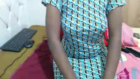 Snapshot of crazyebonie chatting on 09.23.25 Ebonie online show from 09.23.25