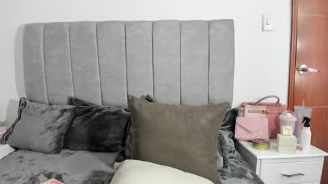 LAURA online show from 10.10.25