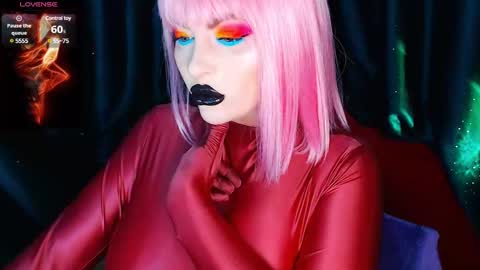 Roxy online show from 02.15.25