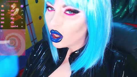 Roxy online show from 11.30.25