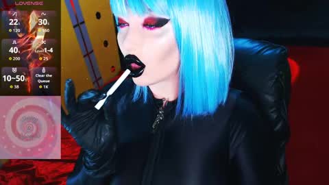Snapshot of crazypinkyball chatting on 05.28.26 Roxy online show from 05.28.26