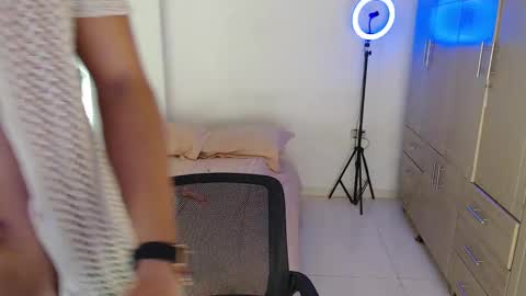 Snapshot of crazyybull chatting on 09.30.25 Bull online show from 09.30.25