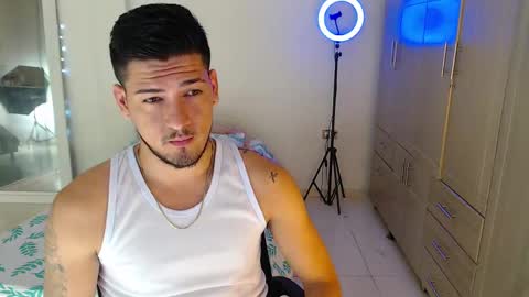 Snapshot of crazyybull chatting on 10.07.25 Bull online show from 10.07.25