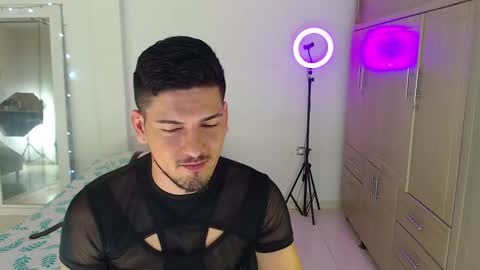 Snapshot of crazyybull chatting on 10.08.25 Bull online show from 10.08.25