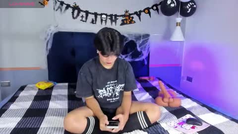 creamy_angelo online show from 10.18.25