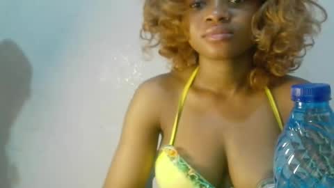 Snapshot of creamy_babyx chatting on 05.21.26 Creamy babyx online show from 05.21.26