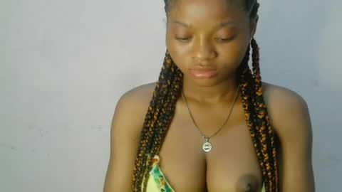 Snapshot of creamy_babyx chatting on 05.25.26 Creamy babyx online show from 05.25.26