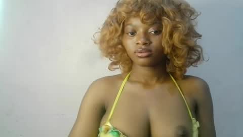 Snapshot of creamy_babyx chatting on 06.08.26 Creamy babyx online show from 06.08.26