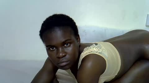 Snapshot of creamy_petite11 chatting on 06.17.26 creamy_petite11 online show from 06.17.26