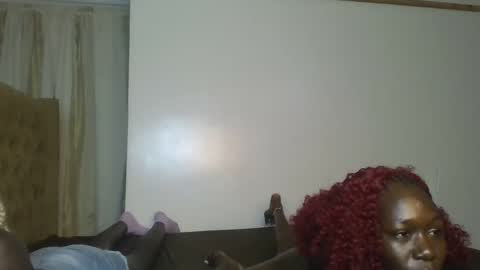 creamy_pie1 online show from 02.17.26