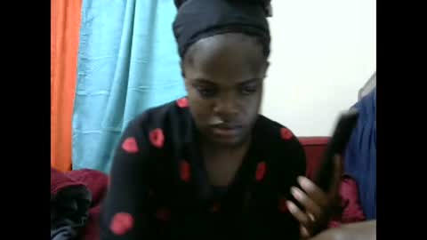 Snapshot of creamymomma chatting on 12.28.24 verah online show from 12.28.24