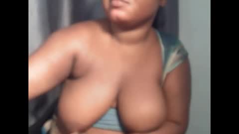 creamyposh1 online show from 11.15.25