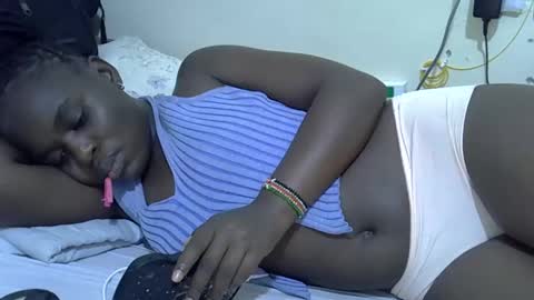 creamyypussyy online show from 02.12.26