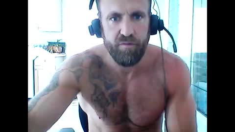 Snapshot of creatureofbeauty chatting on 05.18.26 creatureofbeauty online show from 05.18.26