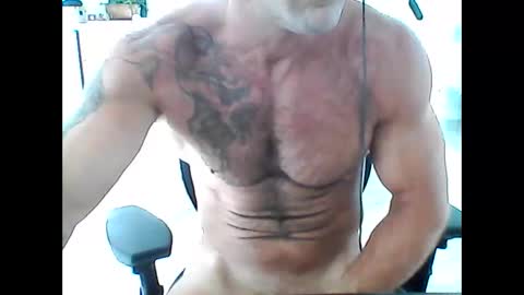 Snapshot of creatureofbeauty chatting on 05.28.26 creatureofbeauty online show from 05.28.26