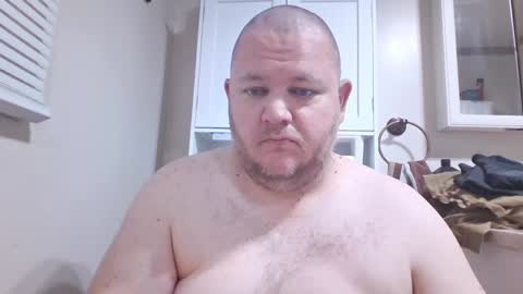 Snapshot of creeeping_death chatting on 12.24.24 The hopeless romantic online show from 12.24.24