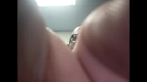 Snapshot of creeeping_death chatting on 02.12.25 The hopeless romantic online show from 02.12.25