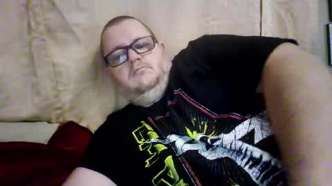 Snapshot of creeeping_death chatting on 01.12.26 The hopeless romantic online show from 01.12.26