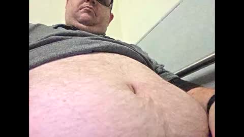 Snapshot of creeeping_death chatting on 02.05.26 The hopeless romantic online show from 02.05.26