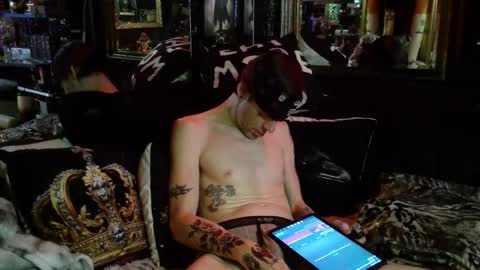 Damien Mourningstar online show from 12.14.25