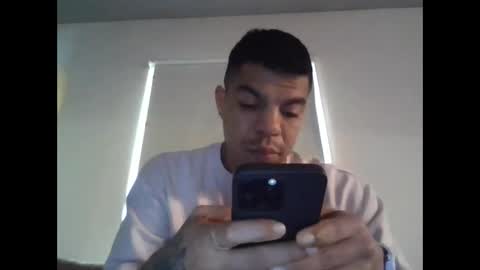 Snapshot of cris22cmxxxl chatting on 05.10.26 MACHO 22CM GRANDE Y GRUESA online show from 05.10.26