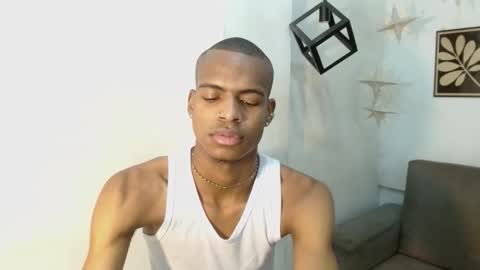 Snapshot of criss_zuri chatting on 10.07.25 criss_zuri online show from 10.07.25