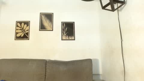 Snapshot of criss_zuri chatting on 11.26.25 criss_zuri online show from 11.26.25