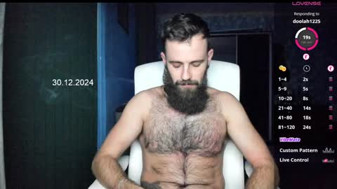 Snapshot of crissstud chatting on 12.29.24 Criss online show from 12.29.24